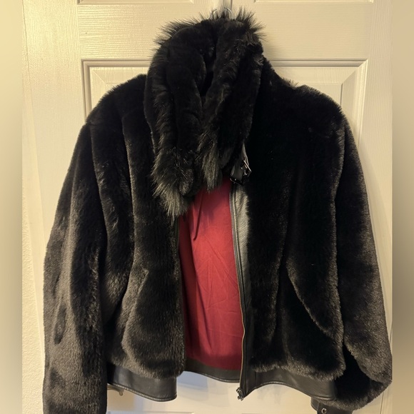 BLANK NYC Black Coat with Buckles Moto Inspired With Faux Fur Size L - Picture 6 of 11